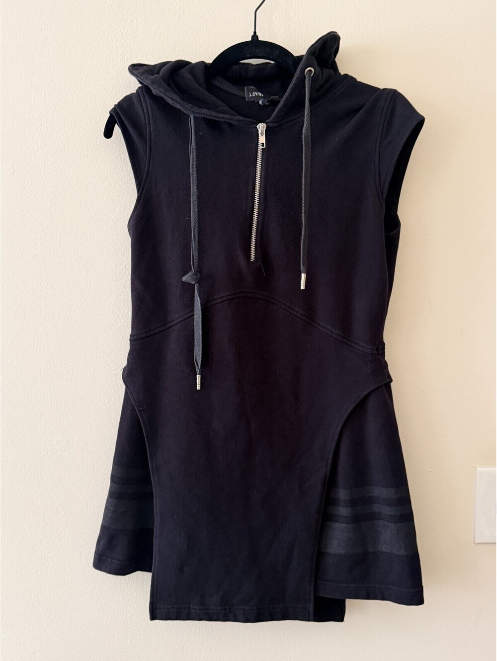 SKINGRAFT HOODED PANEL SWEATSHRT PUNK STREETWEAR DRESS GOTH M